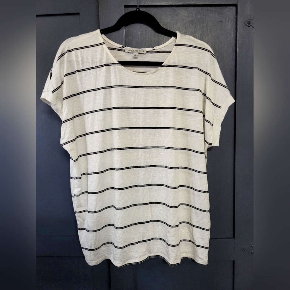 Green Envelope Womens Short Sleeved Striped White and Black Top Size L